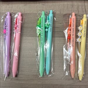 Unlisted your choice Inspirational Pen set. You get 2